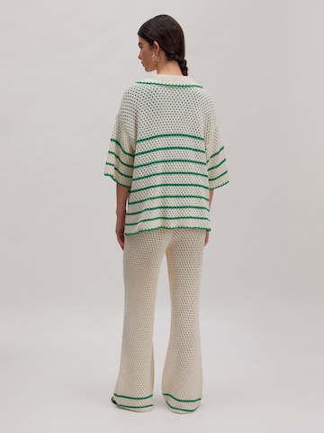 Tricou 'Debbie' de la EDITED pe bej