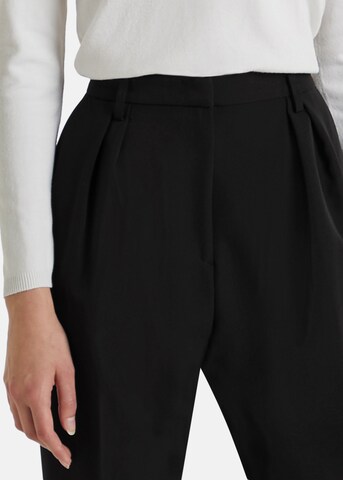 Nicowa Regular Pleat-Front Pants in Black