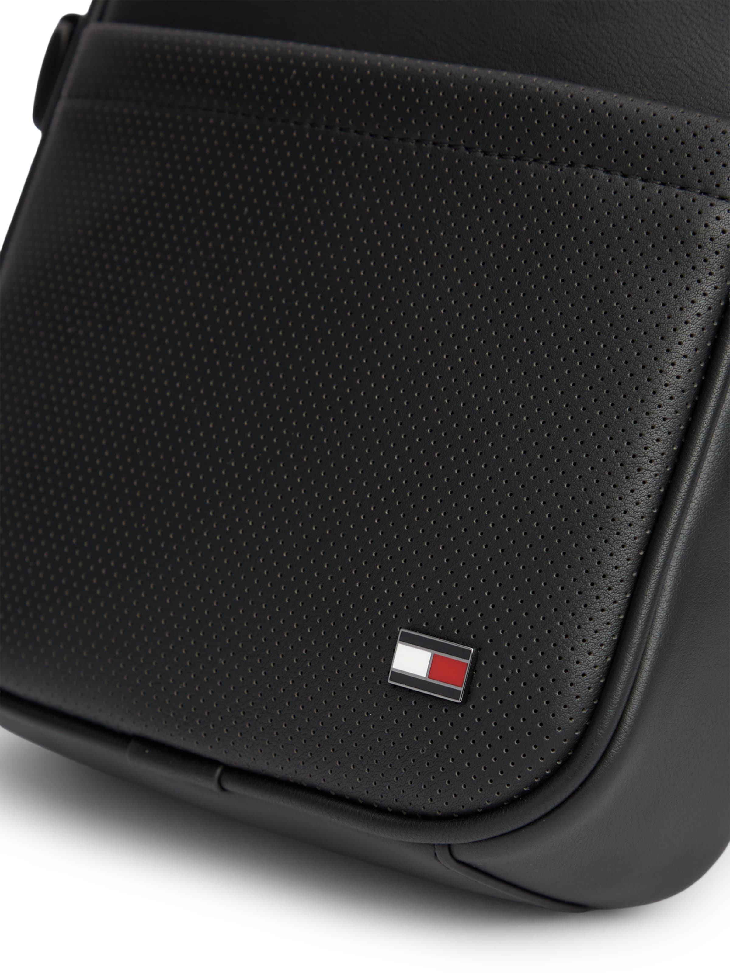 Borsa a tracolla 'FOUNDATION' di TOMMY HILFIGER in nero
