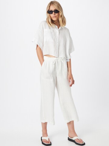 Wide leg Pantaloni de la comma casual identity pe alb