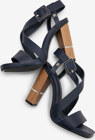 TOMMY HILFIGER Sandale in Blau