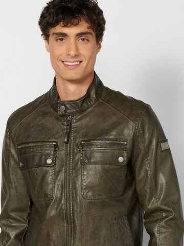 KOROSHI Between-season jacket in Green