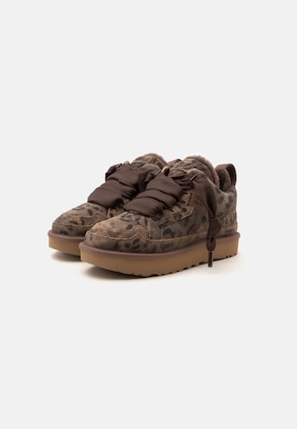 UGG - Zapatillas deportivas bajas 'Lowmel Spotted' en marrón