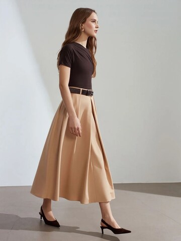 Dilvin Skirt in Beige