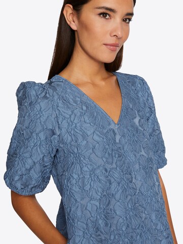 Rochie de la Rich & Royal pe albastru