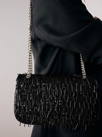 Next Schultertasche in Schwarz