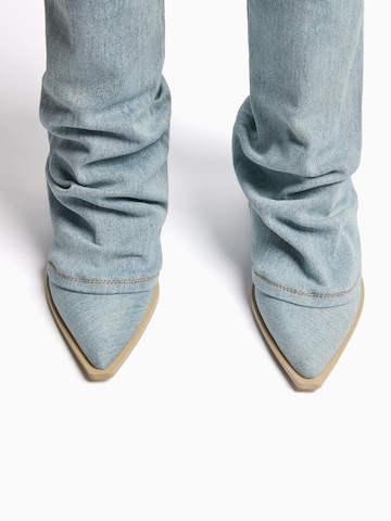 Bershka Stiefel in Blau