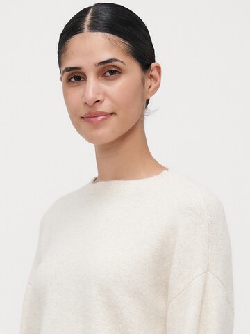 Pull-over 'VMDOFFY' Vero Moda Petite en beige