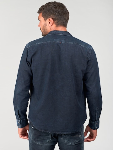 Coupe regular Chemise 'Pedro' Le Temps Des Cerises en bleu