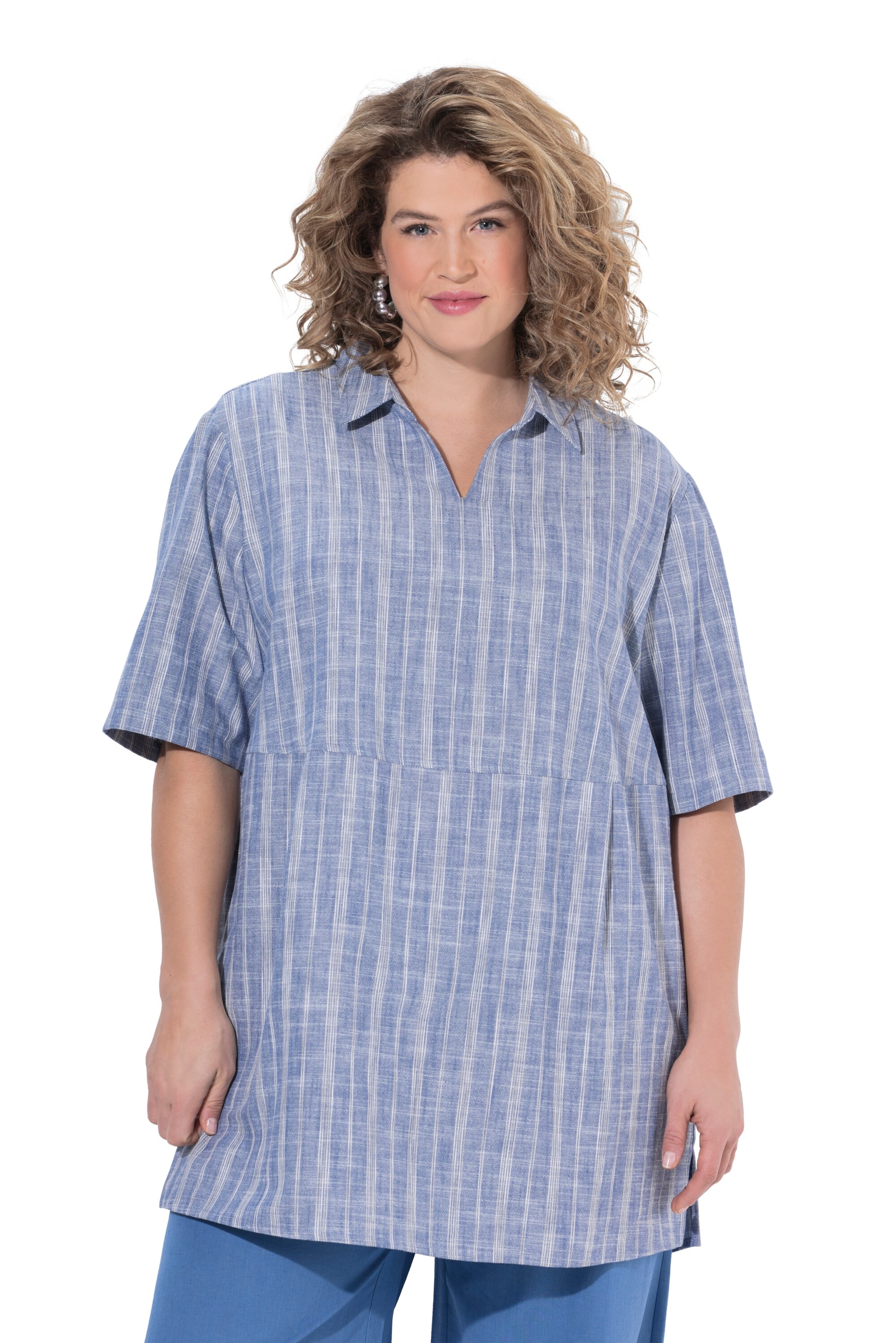 Ulla Popken Blouse in Blue: front