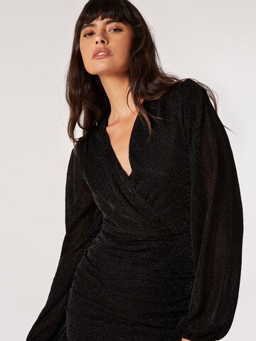 Robe ' ' Apricot en noir