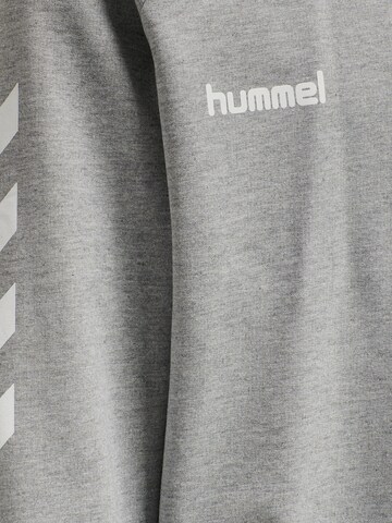 Hummel Sportsweatjacke in Grau