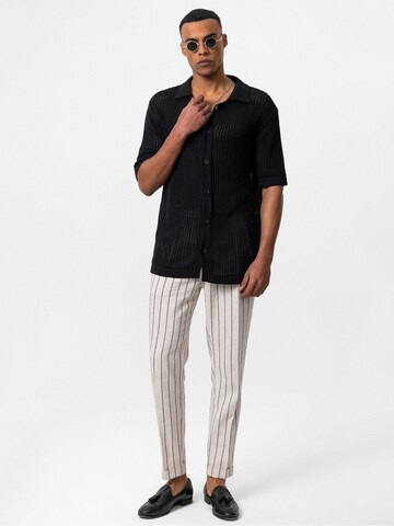 Antioch Regular Fit Niamey - Short Sleeve - Regular Fit - Cellular Knitted in Schwarz