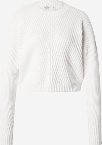 HOLLISTER Sweater in White: front