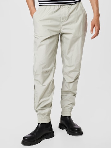G-Star RAW Tapered Pants in Grey: front