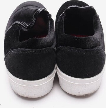 Chiara Ferragni Flats & Loafers in 36 in Black