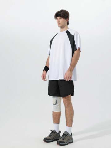 YOUTHUP Shirt 'Formgerecht' in White