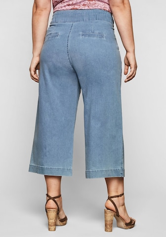 SHEEGO Regular Pleated Jeans in Blue