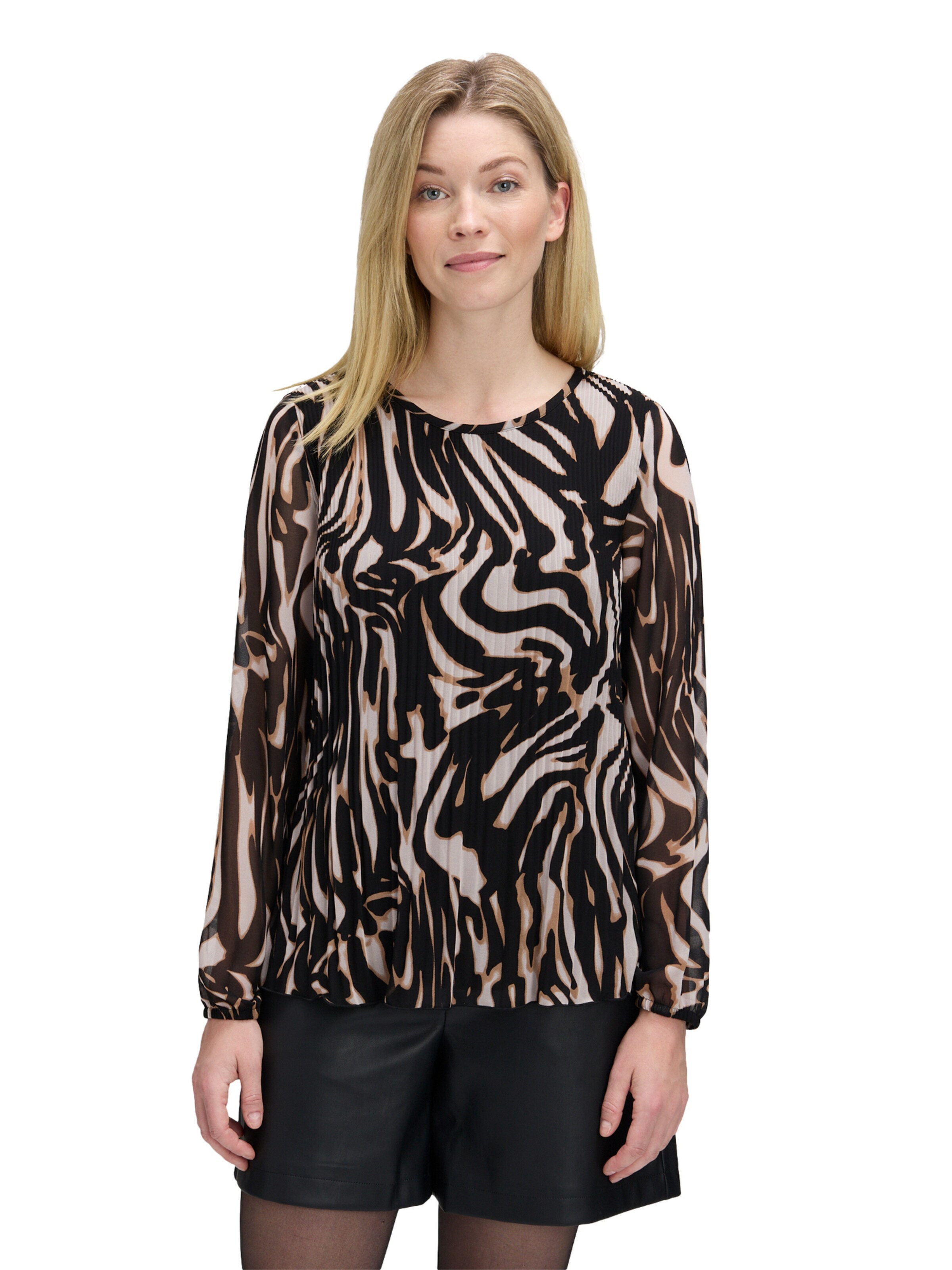 Betty & Co Blouse in Beige: front