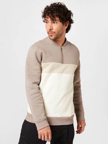 BURTON MENSWEAR LONDON Sweatshirt in Brown: front