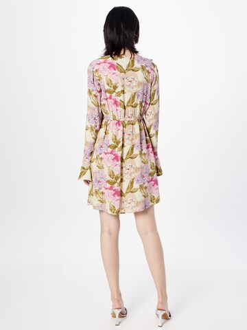 Robe River Island en mélange de couleurs
