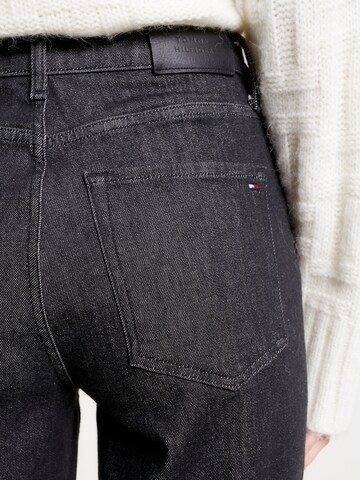 TOMMY HILFIGER Tapered Jeans 'Gramercy' in Zwart
