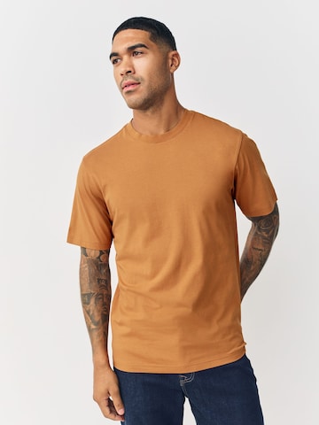 Next T-shirt i blandade färger: framsida