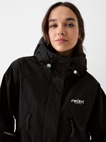 Veste mi-saison Bershka en noir