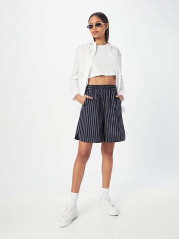 Max Mara Leisure Laiad sääred Püksid 'VEZZO', värv must