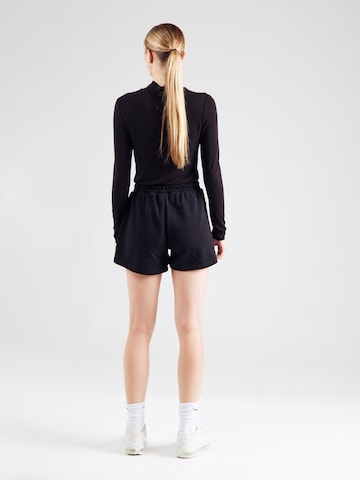 Regular Pantaloni 'NEYYAN' de la NEW ERA pe negru