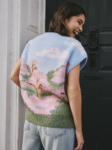 Next Sweater in Mixed colors