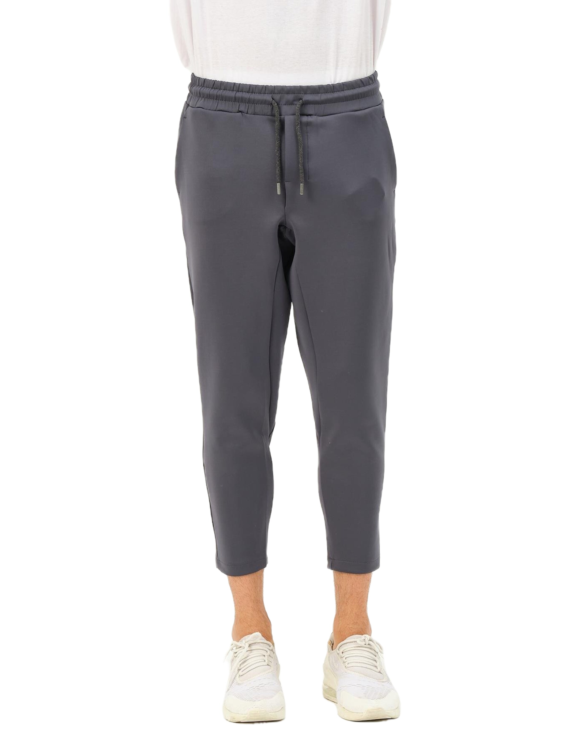 Effilé Pantalon C&City en gris : devant