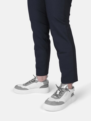 Baskets basses ' PARIA ' Crickit en gris : devant
