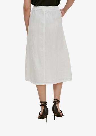 COMMA Skirt in White