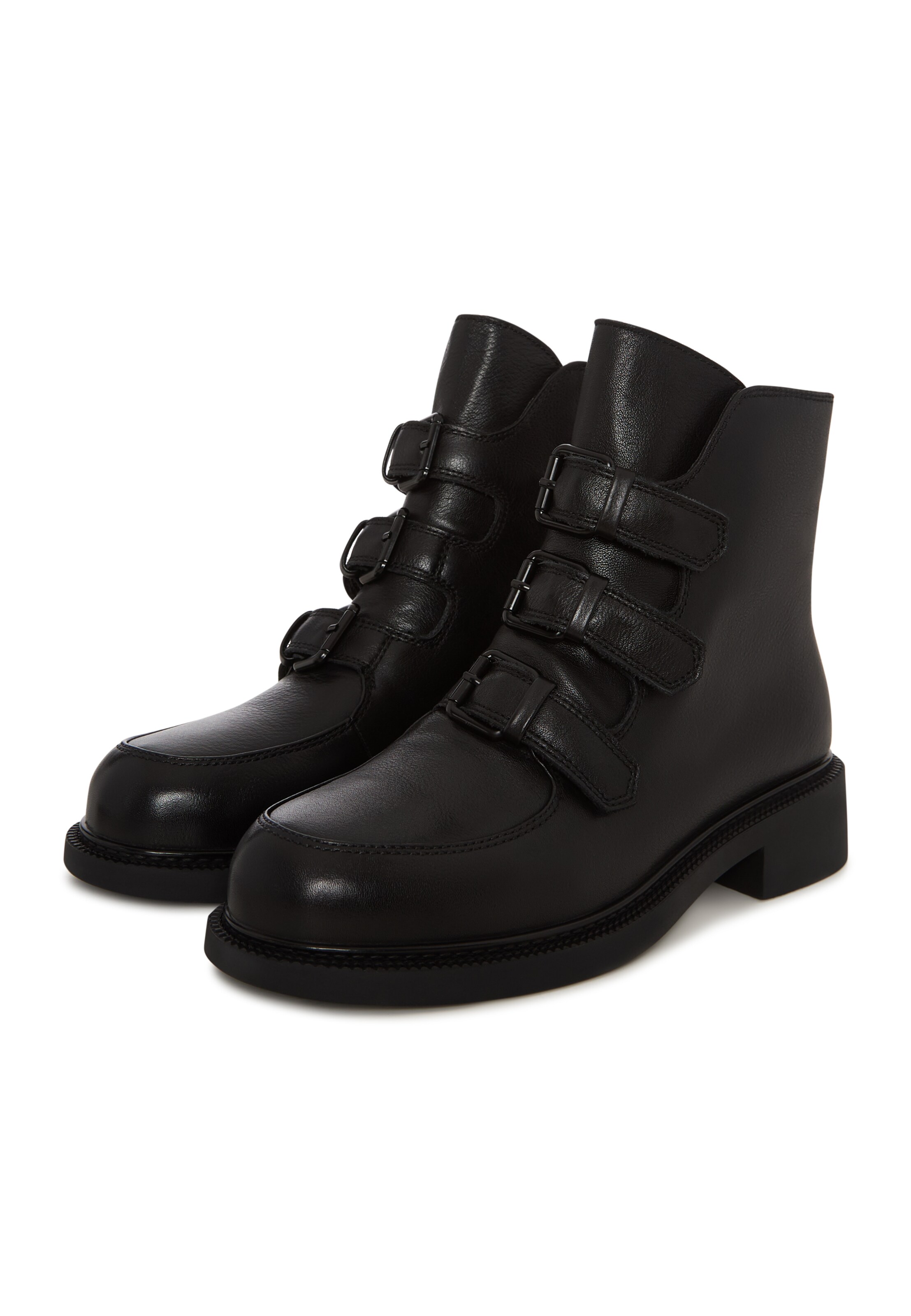 CESARE GASPARI Ankle Boots in Black