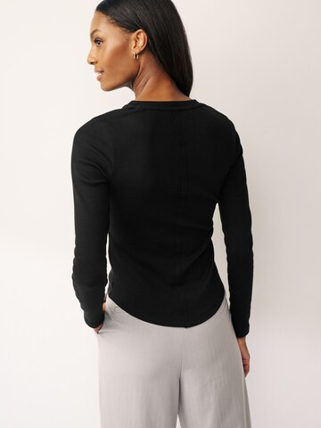 Next - Camiseta en negro