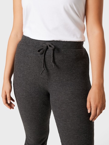 PIECES Curve Flared Pants 'CIRCLE' in Grey
