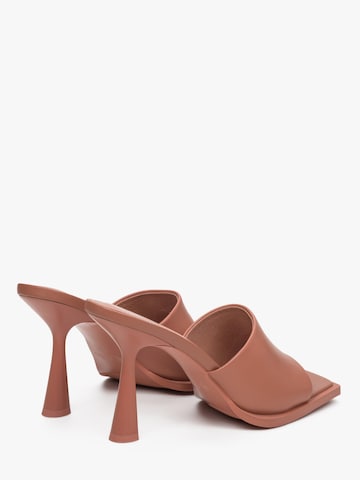 Zoccoletto '288-6' di Estro in marrone