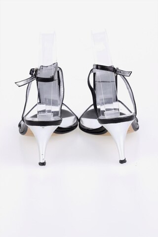 Giulia Gabrielli Sandals & High-Heeled Sandals in 36 in Black