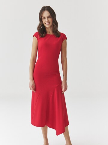 TATUUM Dress in Red: front