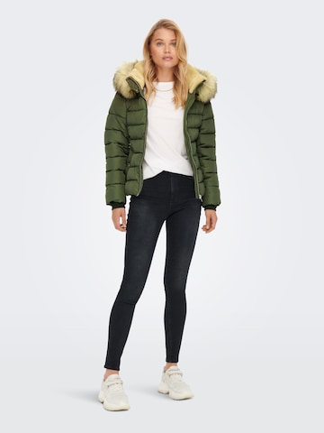 ONLY - Casaco de inverno 'CAMILLA' em verde