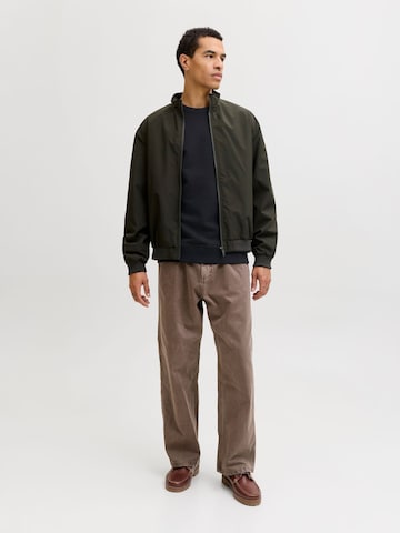 JACK & JONES Sweatshirt in Zwart