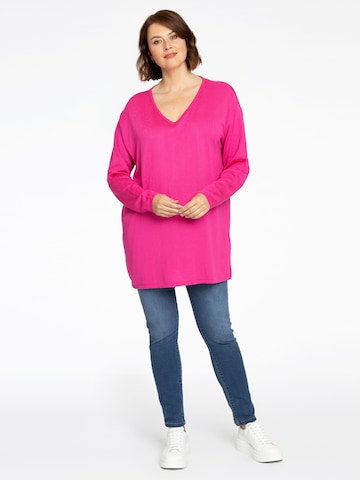 Yoek Pullover in Pink