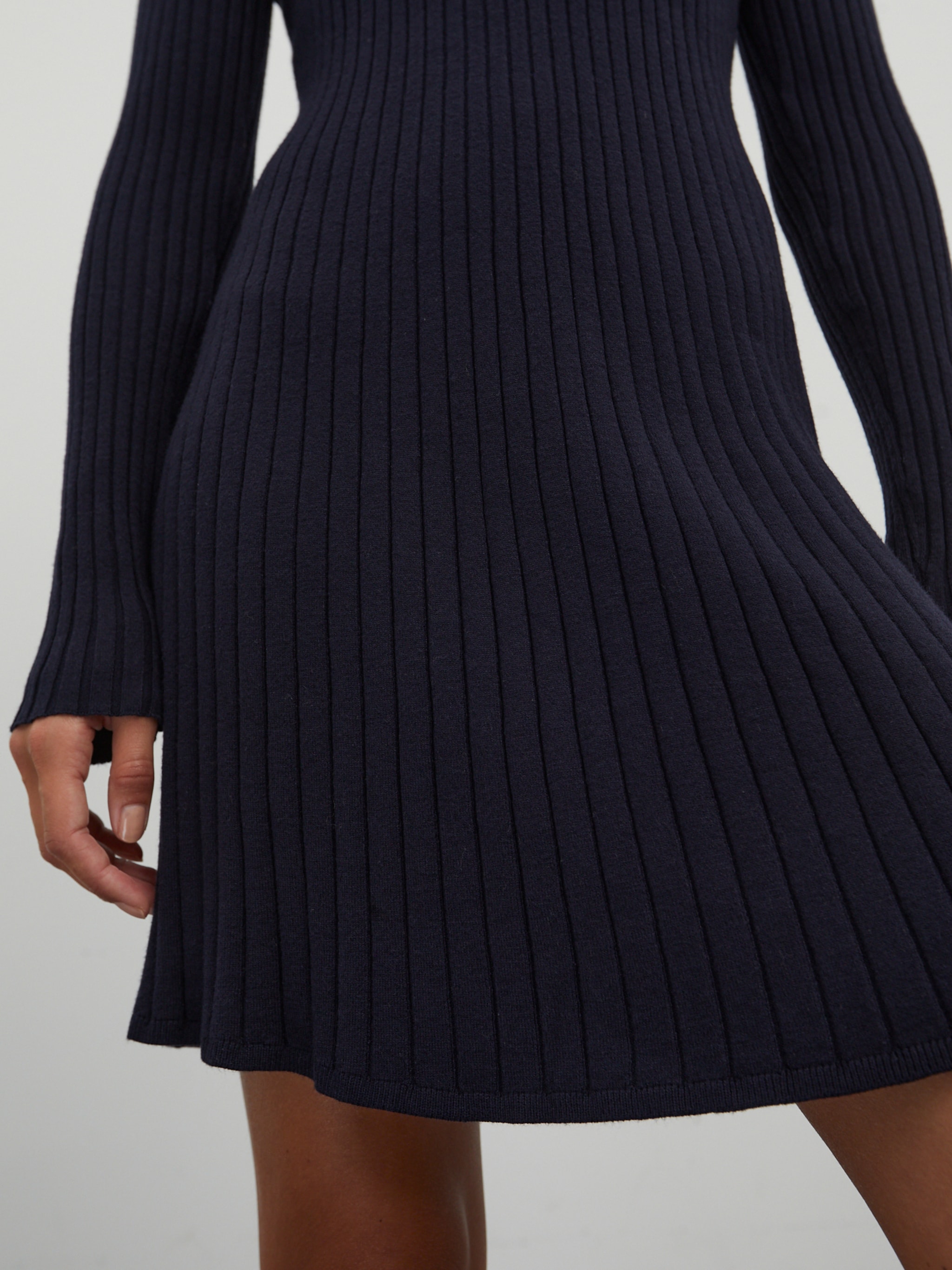 EDITED Produits Robe 'Karoline' bleu marine