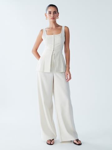 BWLDR Top 'Amare' in Beige: voorkant