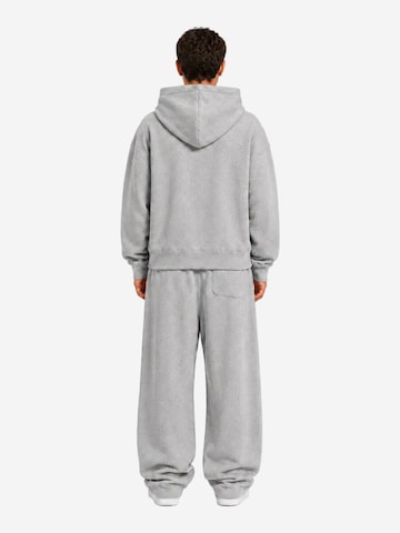 Veste de survêtement 'Zip Hoodie - Grey Melange' 4thD en gris