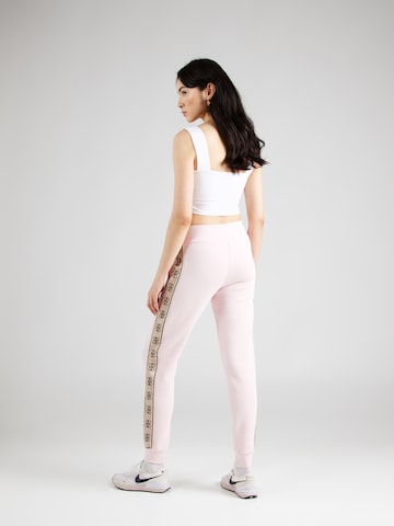 Effilé Pantalon de sport 'BRITNEY' GUESS en rose