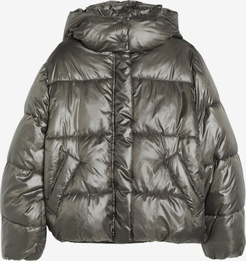Bershka Winterjacke in Schwarz: Vorderseite