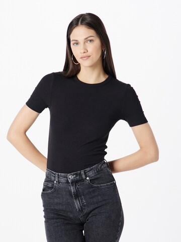 Tricou de la Calvin Klein pe negru: față