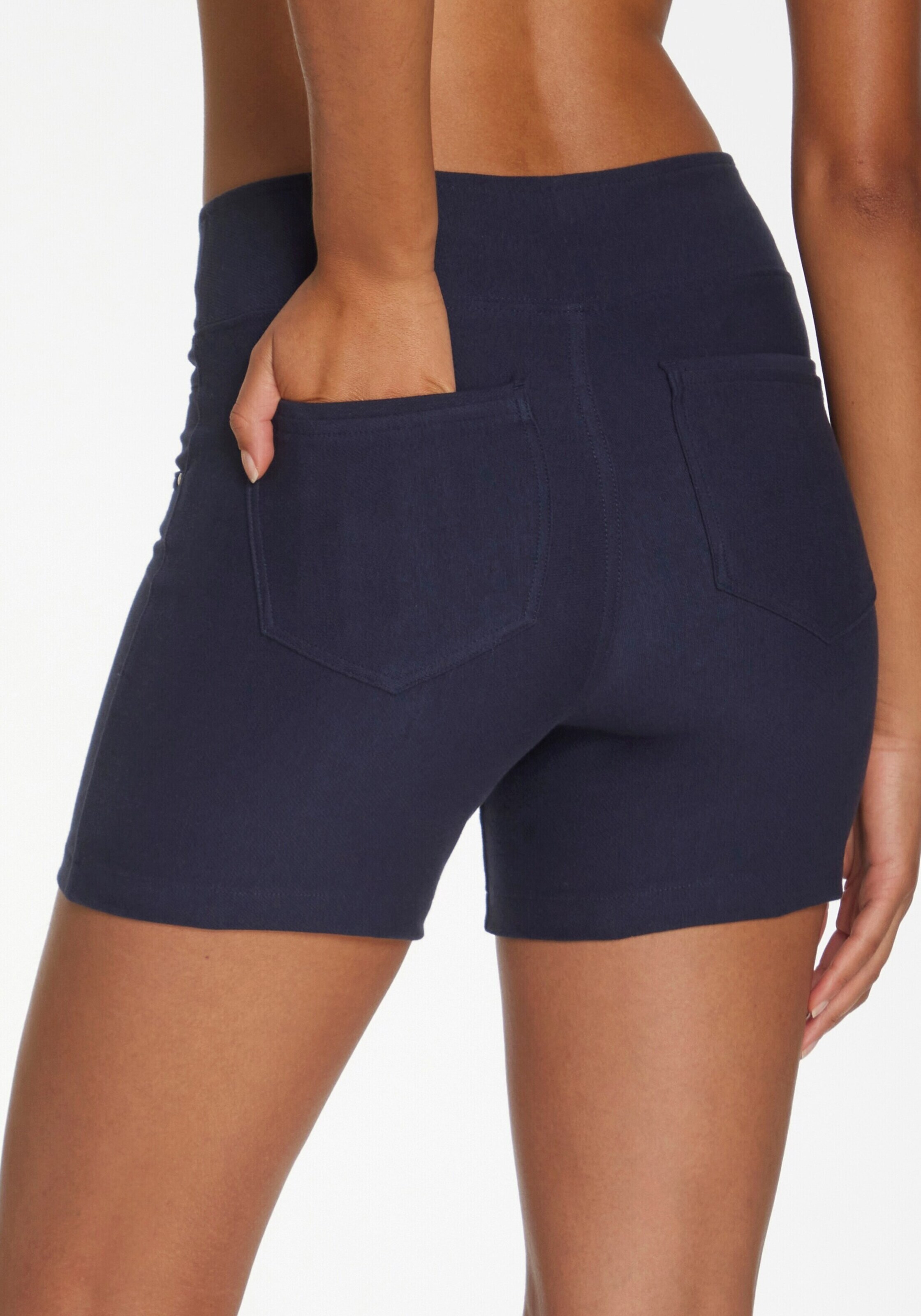 H.I.S Skinny Shorts in Blau